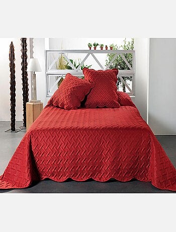 Jeté de lit aux formes géométriques surpiquées