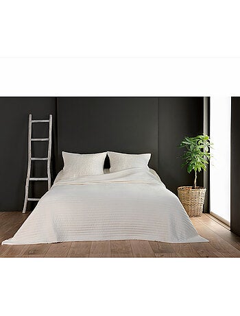 Couvre lit et taie matelassés