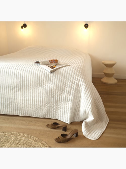 Jeté de lit matelassé en velours côtelé - Kiabi Jeté de lit matelassé en velours côtelé - Kiabi