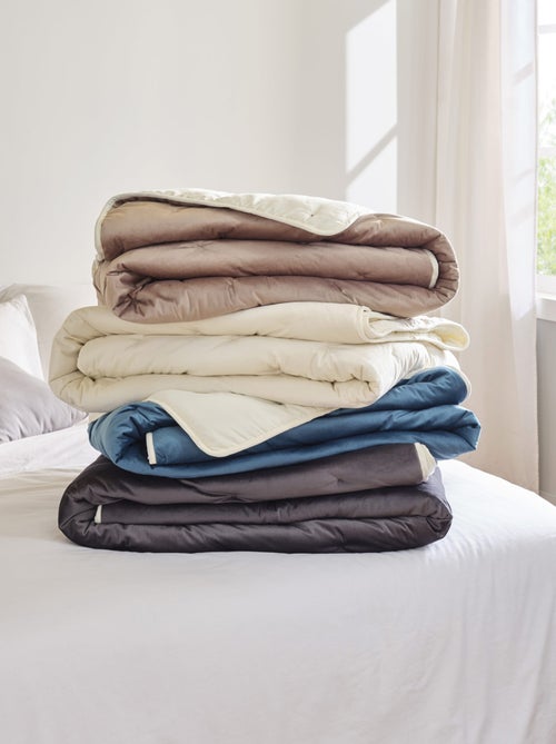 Jeté de lit réversible en velours et microfibre - Kiabi