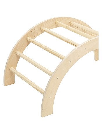 Jeu d'escalade en forme d'arche