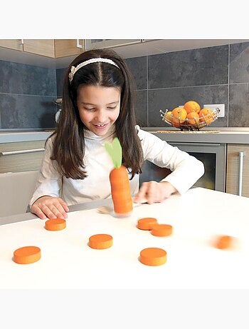 Jeu en bois coupe la carotte