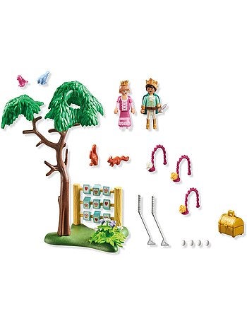 Jeux de jardin royal avec prince et princesse