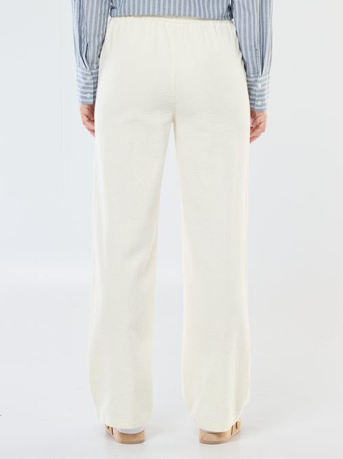 Jogging large en velours côtelé - Kiabi