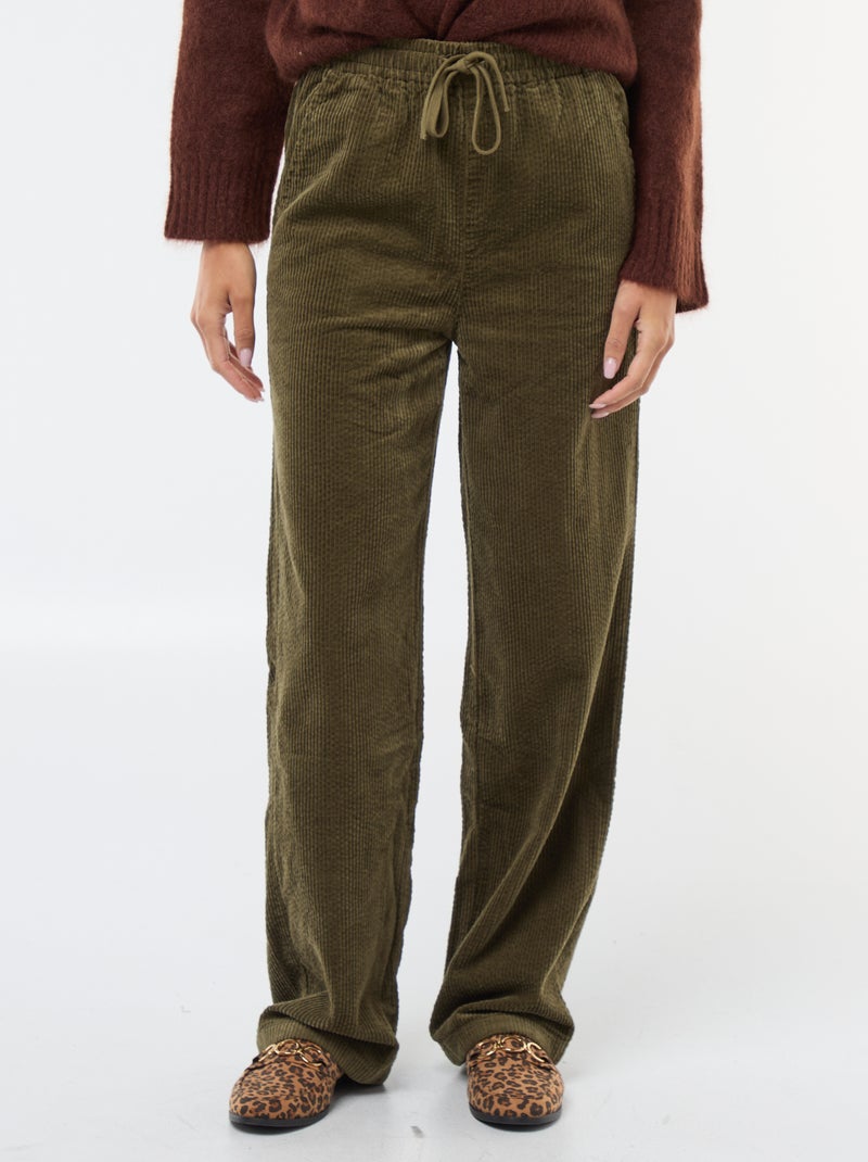 Jogging large en velours côtelé Vert - Kiabi