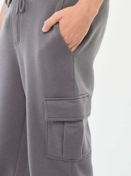 Jogging multi-poches en molleton - Kiabi
