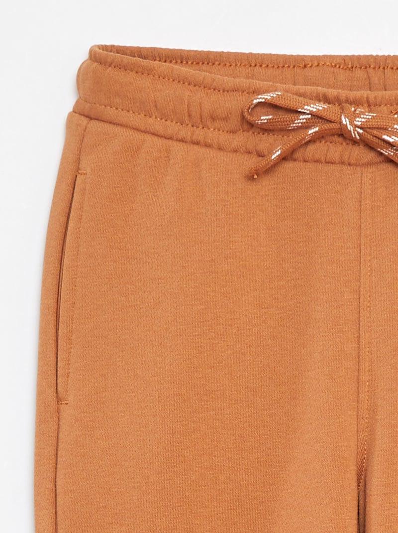 Jogging uni - Coupe + ajustée Marron - Kiabi