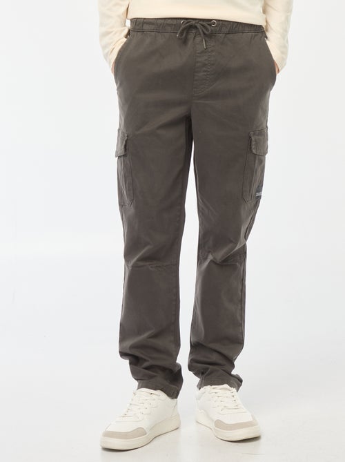 Jogpant avec poches à rabat - Kiabi