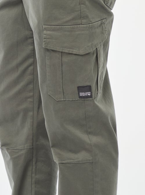 Jogpant avec poches à rabat - Kiabi