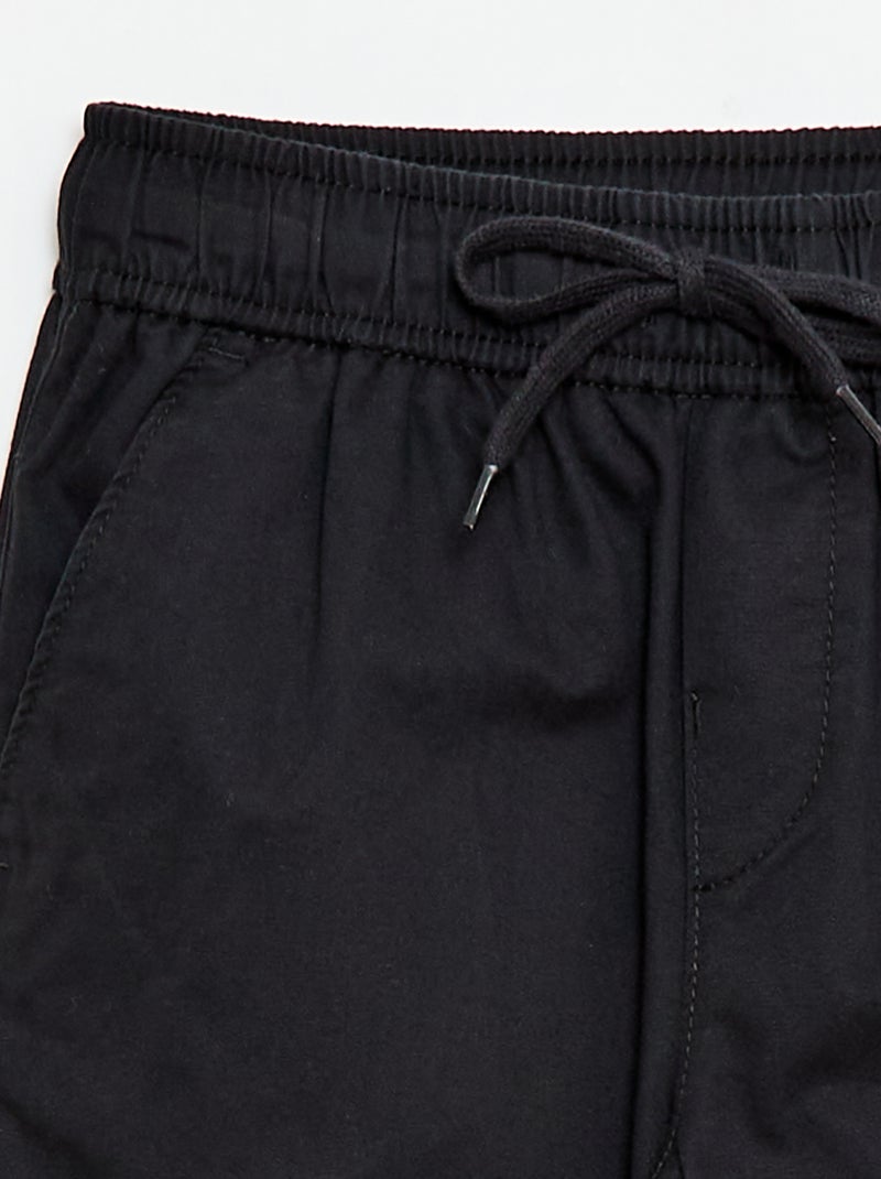 Jogpant uni avec ourlets Noir - Kiabi