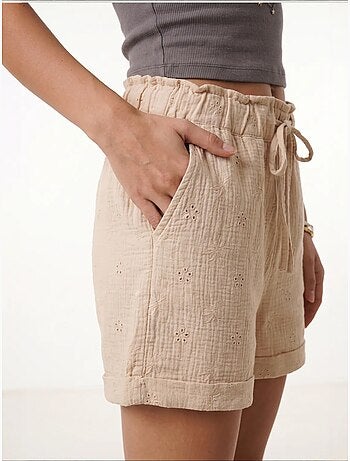 Joli mini-short taille haute à cordon de serrage avec détail de bordure istanbul