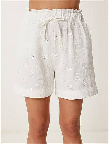 Joli mini-short taille haute à cordon de serrage avec détail de bordure istanbul