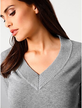 Joli Pull Basique à Encolure En V - Taille Standard - helline