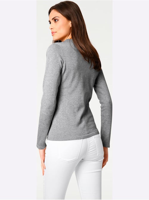 Joli Pull Basique à Encolure En V - Taille Standard - helline - Kiabi