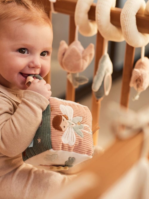 Jollein - Cube d'activités - Kiabi