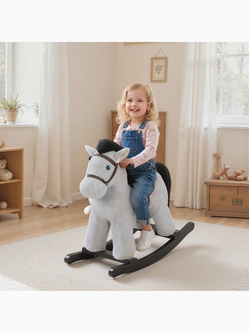 Jouet à bascule cheval pour enfant +12 mois aspect velours cotelé gris - Kiabi Jouet à bascule cheval pour enfant +12 mois aspect velours cotelé gris - Kiabi