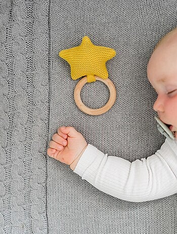 Jouet à saisir en crochet etoile