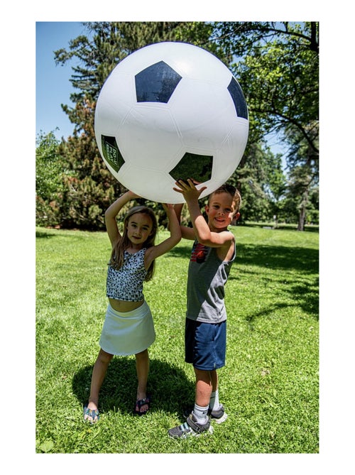 Jumbo Football Le maxi ballon de Foot - Kiabi