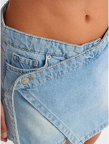 Jupe courte évasée en denim avec ceinture dilvin