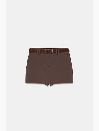 Jupe courte trapèze à taille haute et ceinture dilvin
