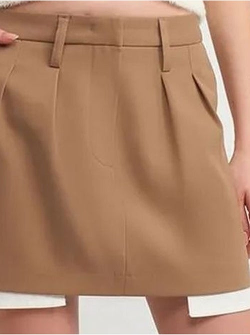 Jupe courte trapèze taille haute avec poche dilvin - Kiabi Jupe courte trapèze taille haute avec poche dilvin - Kiabi