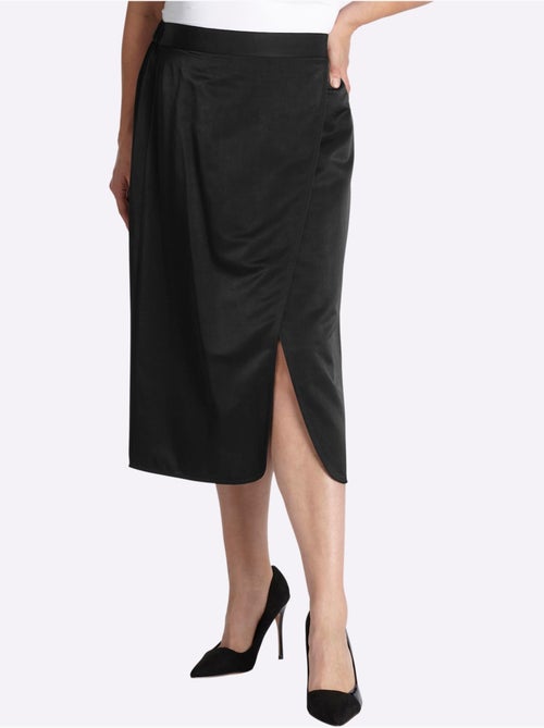 Jupe En Satin Coupe Féminine - Taille Standard - Sheego - Kiabi Jupe En Satin Coupe Féminine - Taille Standard - Sheego - Kiabi