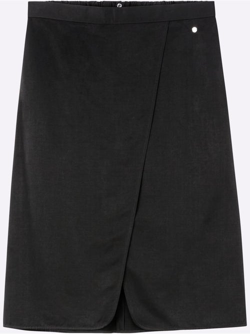 Jupe En Satin Coupe Féminine - Taille Standard - Sheego - Kiabi Jupe En Satin Coupe Féminine - Taille Standard - Sheego - Kiabi
