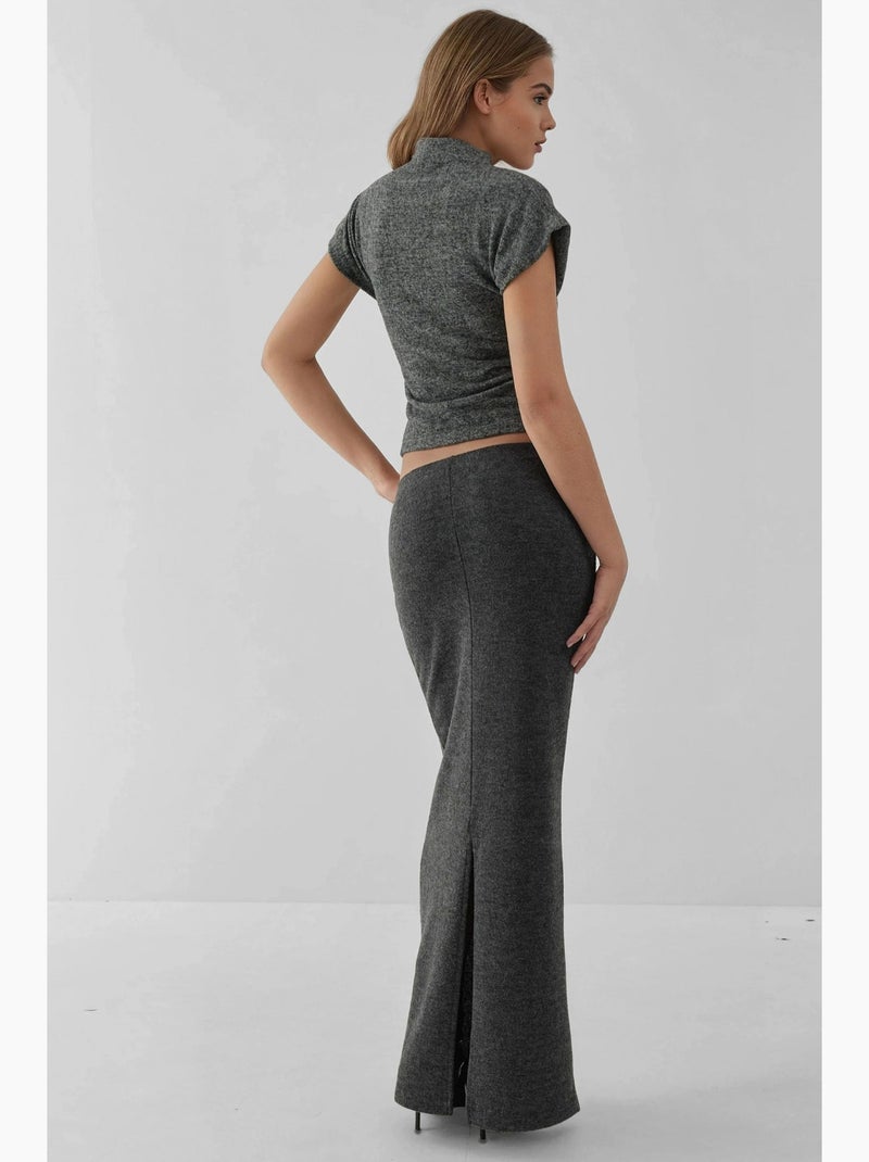 Jupe en tricot doux et texturé avec taille élastique et fente hiccup Gris foncé - Kiabi