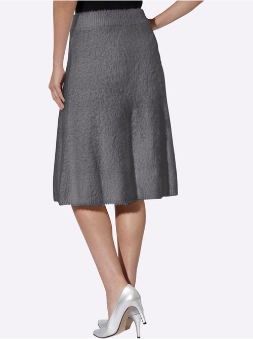 Jupe en tricot fil moelleux à poils longs - taille standard - helline - Kiabi Jupe en tricot fil moelleux à poils longs - taille standard - helline - Kiabi