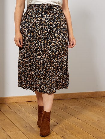 Jupe fleurie et boutonnée - Kiabi