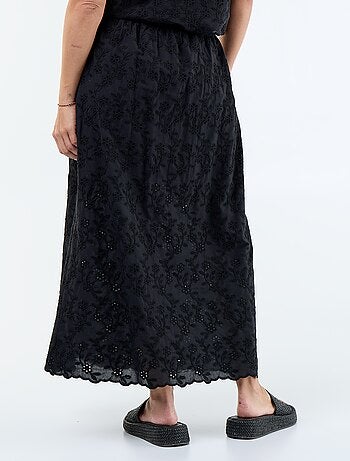 Jupe longue avec broderie anglaise