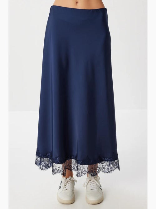 Jupe longue en satin à enfiler istanbul - Kiabi Jupe longue en satin à enfiler istanbul - Kiabi
