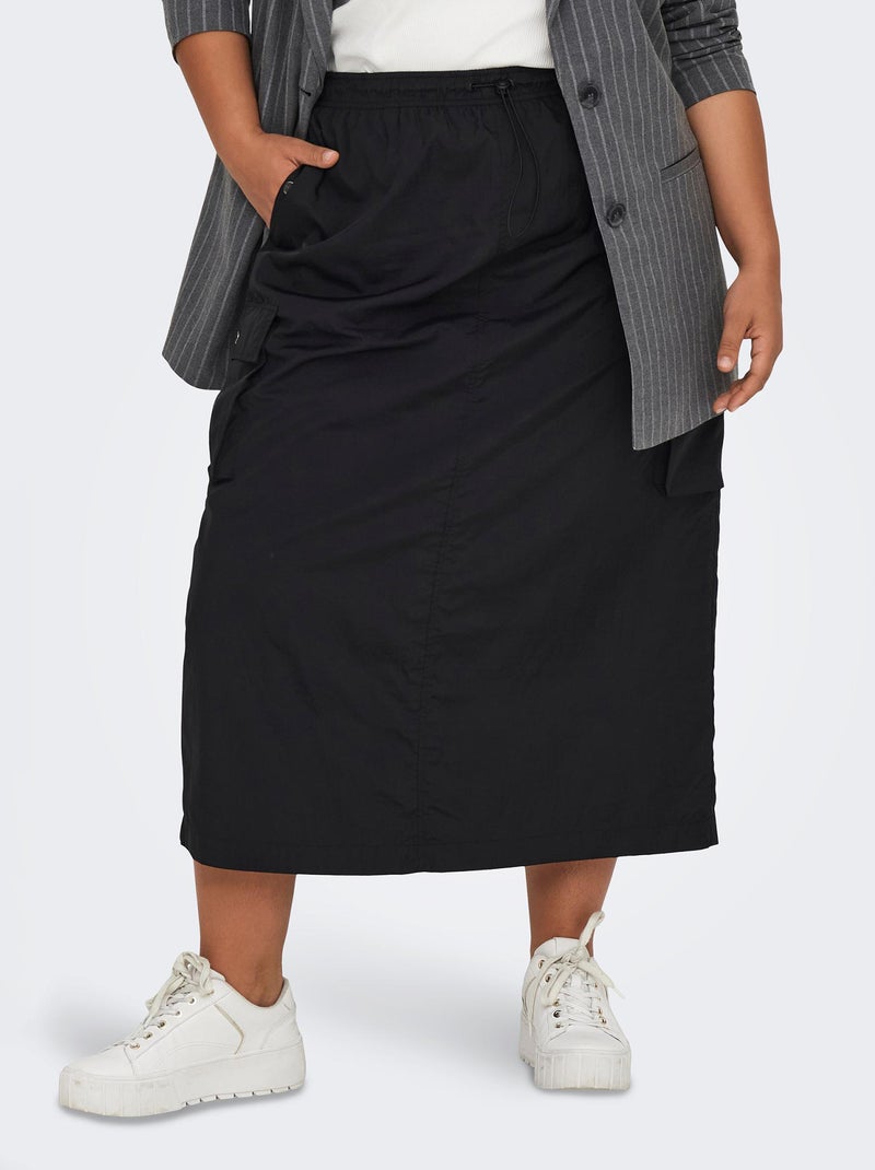 Jupe longue en toile parachute 'Only Carmakoma' noir - Kiabi