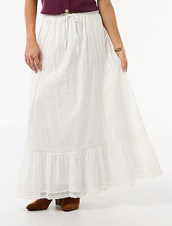 Jupe longue évasée avec macramé