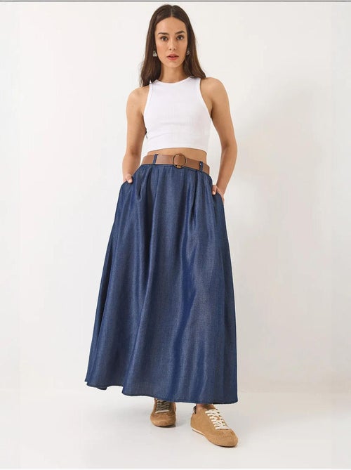 Jupe longue évasée en jean d'été avec ceinture et poches bianco lucci - Kiabi Jupe longue évasée en jean d'été avec ceinture et poches bianco lucci - Kiabi