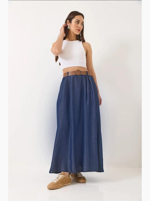 Jupe longue évasée en jean d'été avec ceinture et poches bianco lucci - Kiabi Jupe longue évasée en jean d'été avec ceinture et poches bianco lucci - Kiabi