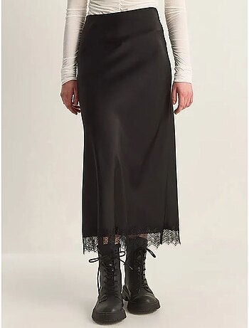 Jupe longue trapèze en satin taille haute lucci