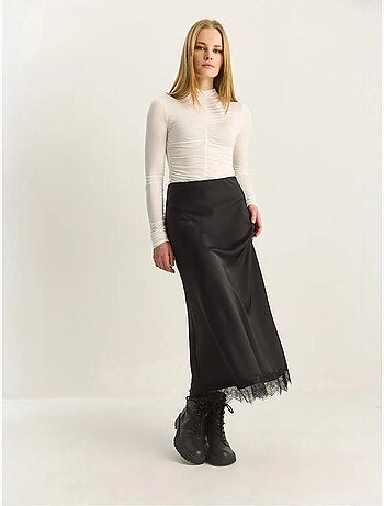 Jupe longue trapèze en satin taille haute lucci