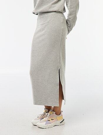 Jupe midi en maille doudou