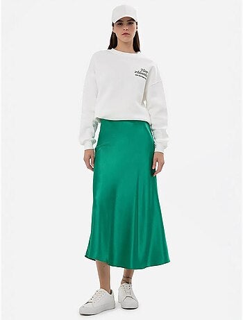 Jupe midi en satin taille haute