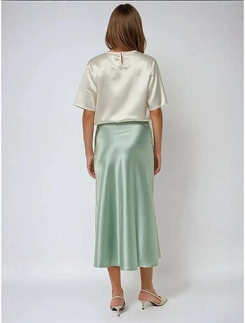 Jupe midi en satin taille haute
