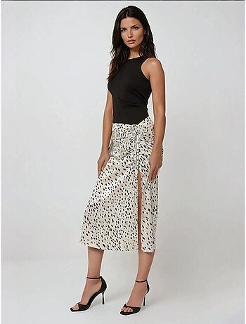 Jupe midi moulante en satin imprimé avec fente