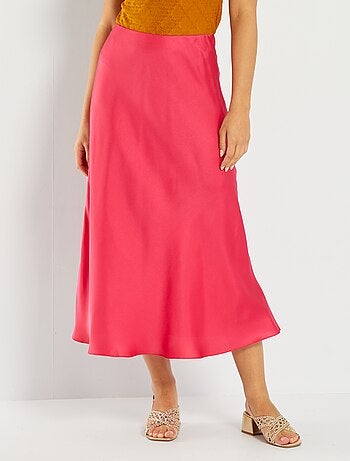 Ne manquez pas cette jupe satinée de Zara idéale pour cette saison