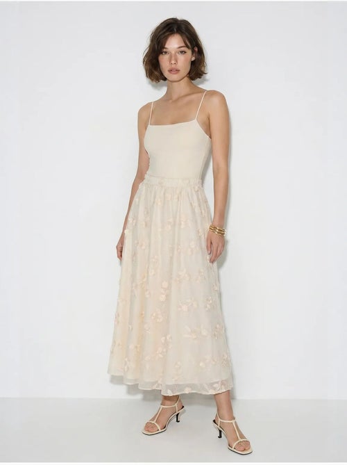 Jupe midi trapèze brodée à taille haute lucci - Kiabi
