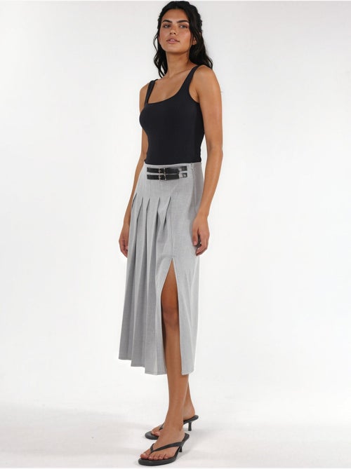 Jupe midi trapèze taille haute avec ceinture - Kiabi Jupe midi trapèze taille haute avec ceinture - Kiabi