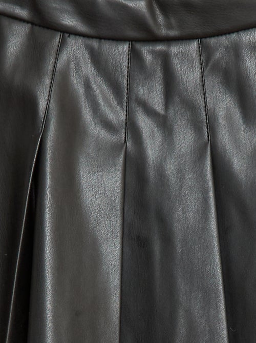 Jupe plissée en simili - Kiabi