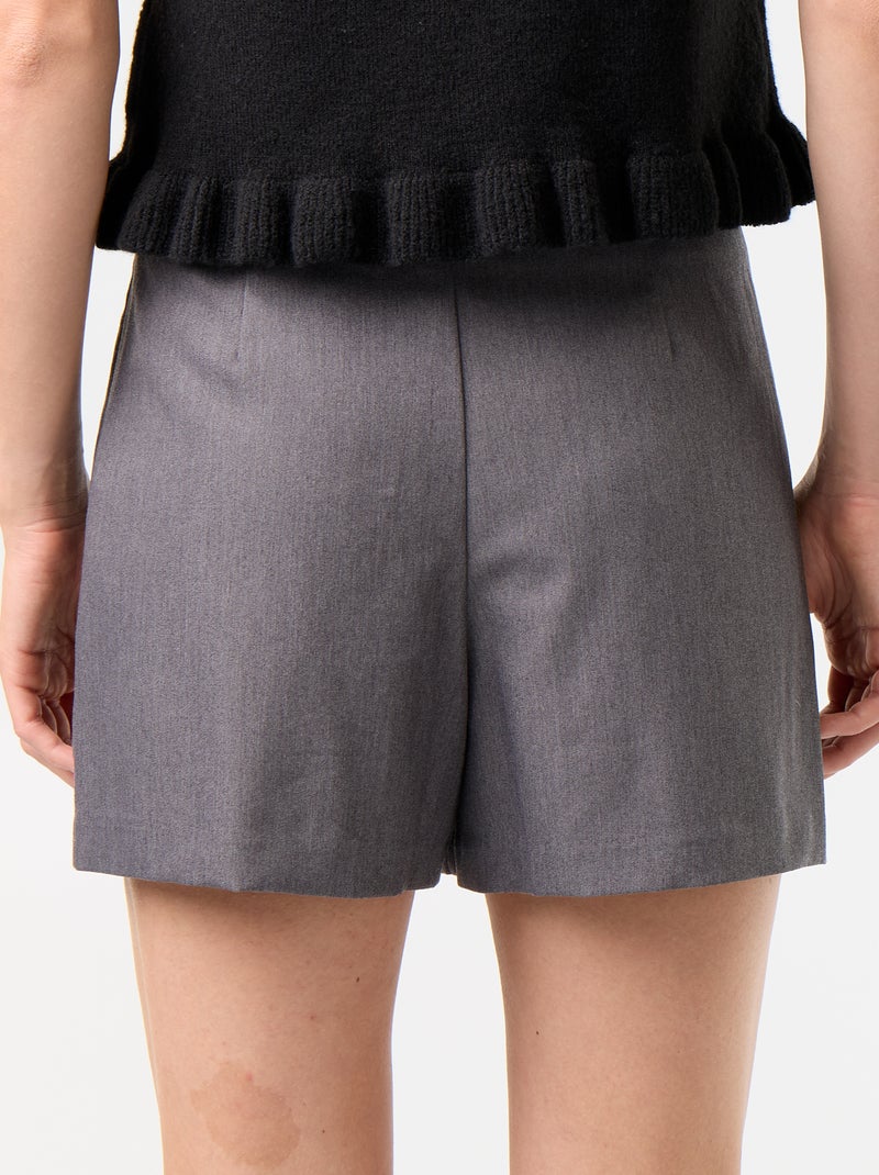 Jupe short avec bijou fantaisie Gris - Kiabi