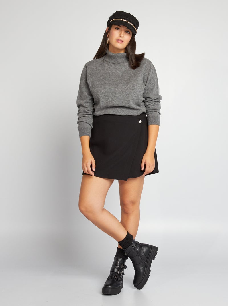 Jupe short avec bijoux fantaisie noir - Kiabi