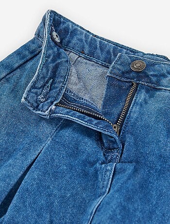Jupe-short en denim de coton avec plis