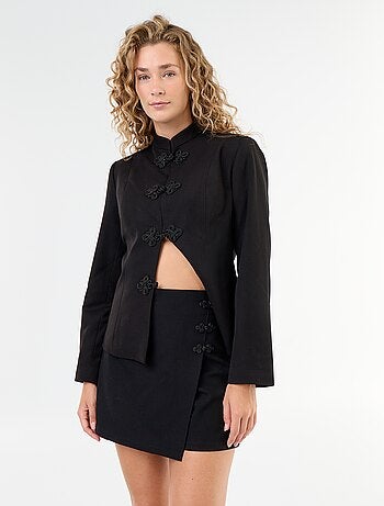 Jupe short en détail mandarin